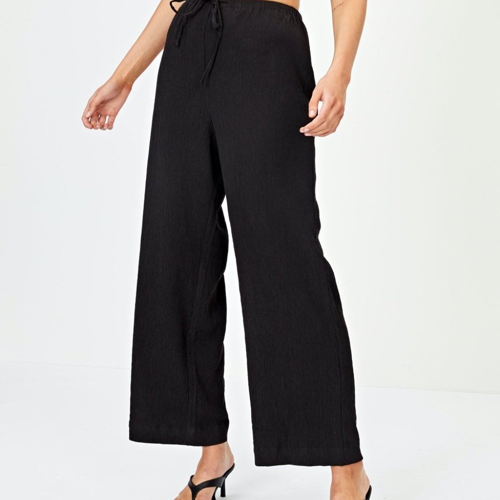 Textured Drawstring Pants - Picture 6 of 6